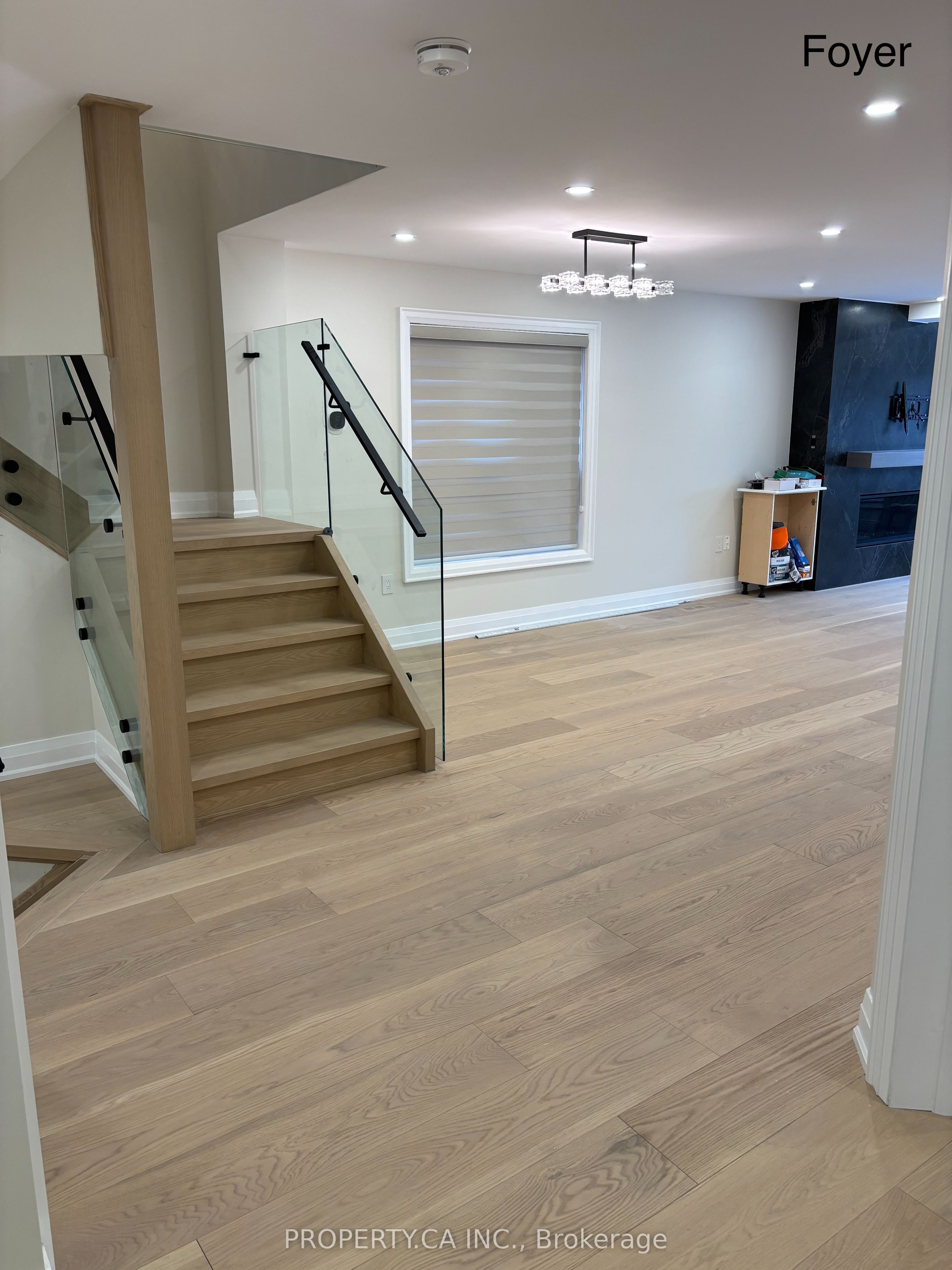 5316 Russell View Road Main