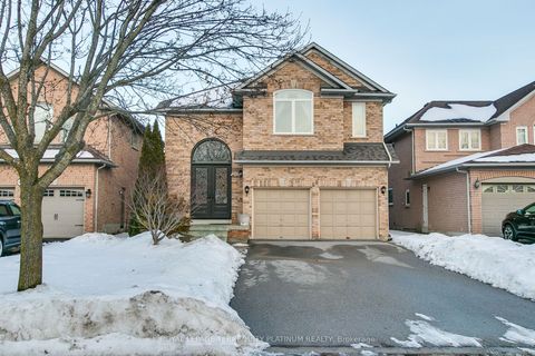 68 Grandlea Crescent Markham ON L3S 4A3