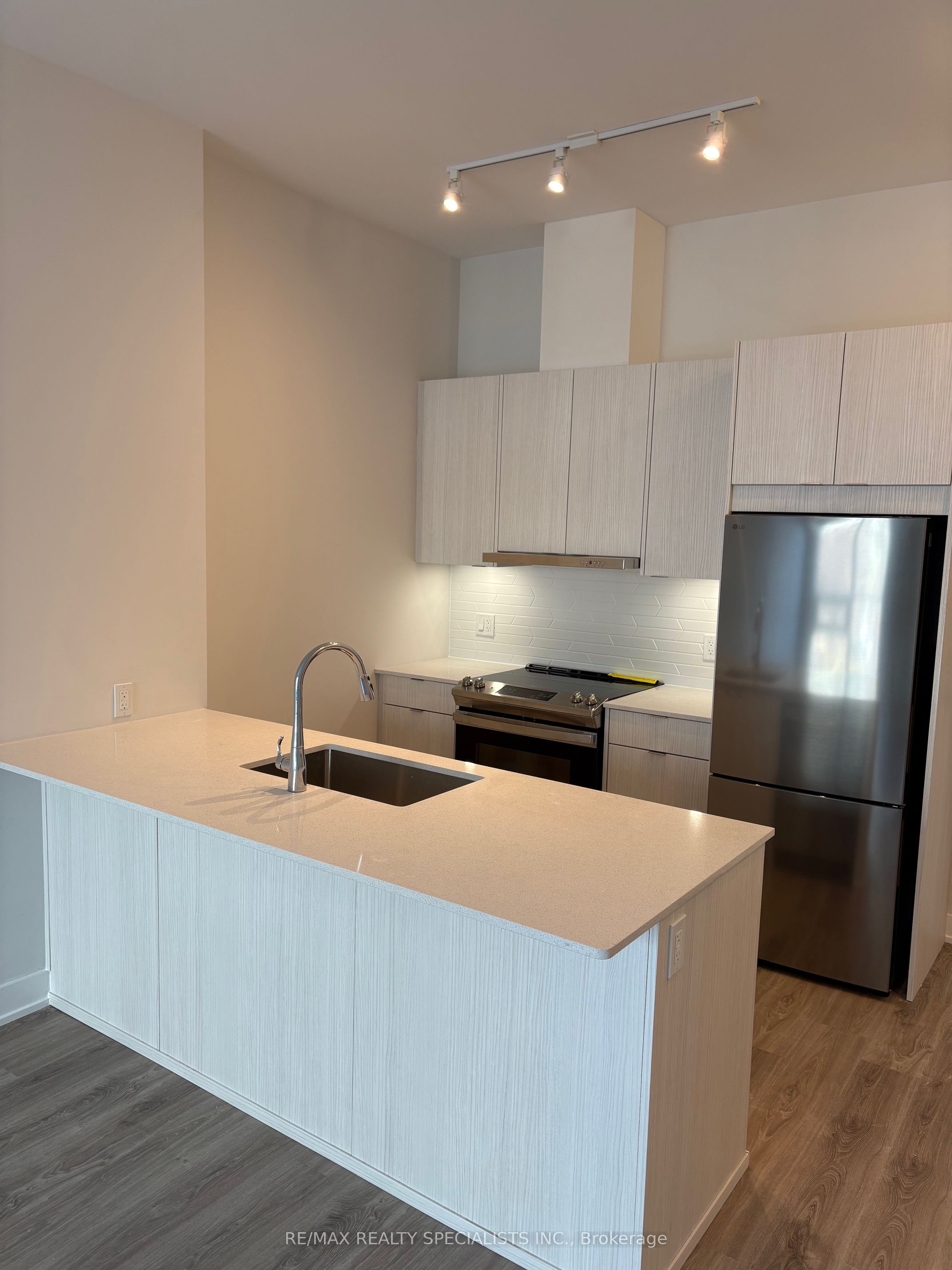430 Square One Drive 202