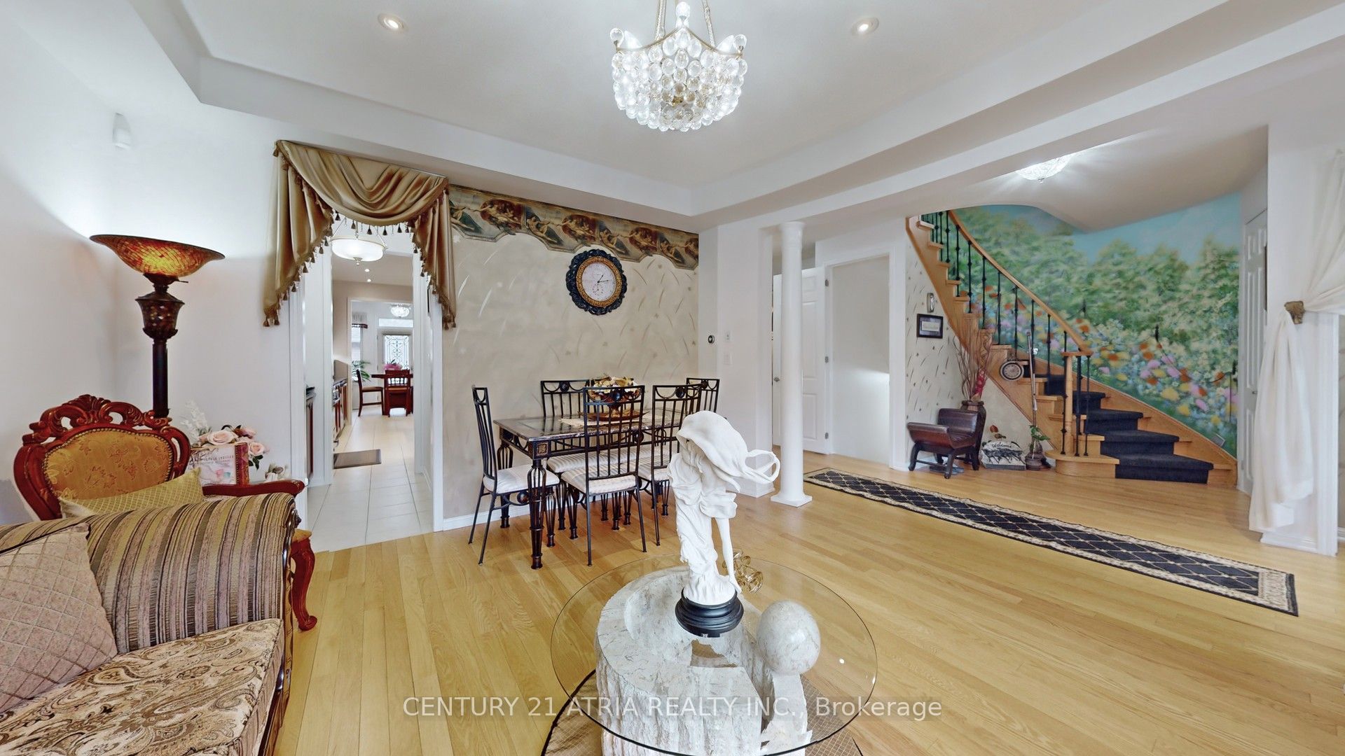 69 Diamond Jubilee Drive