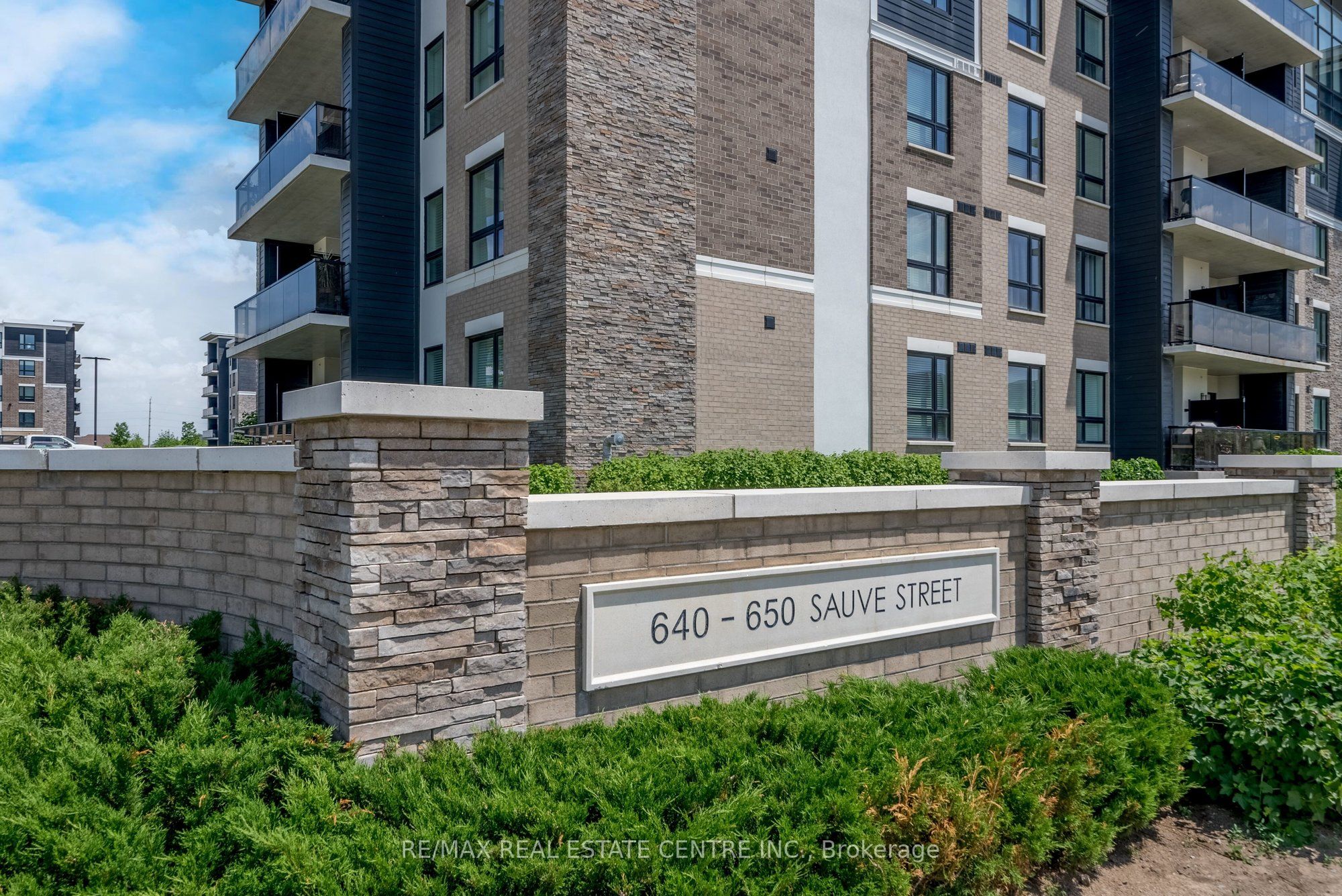 650 Sauve Street 408