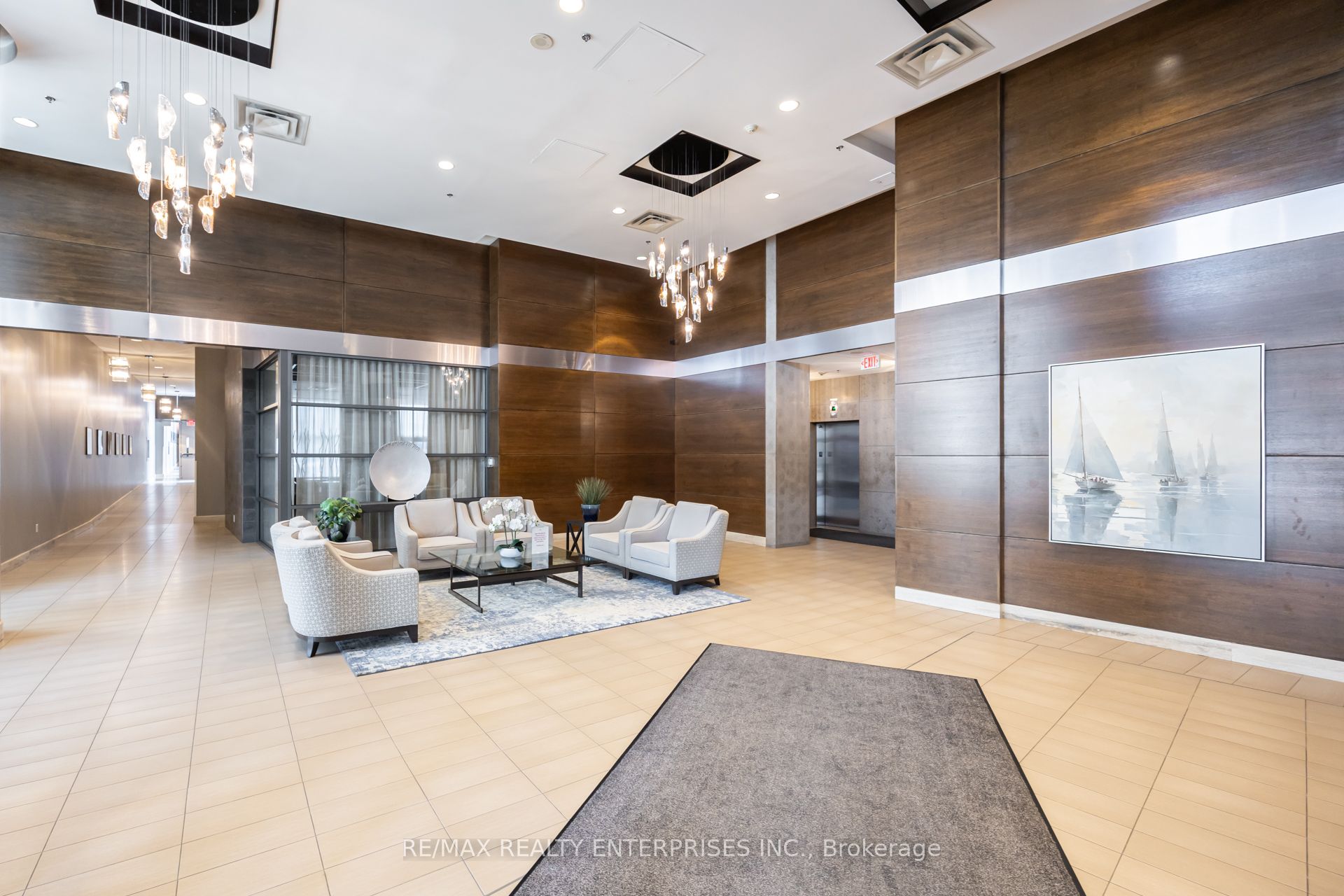 1 Hurontario Street 1106