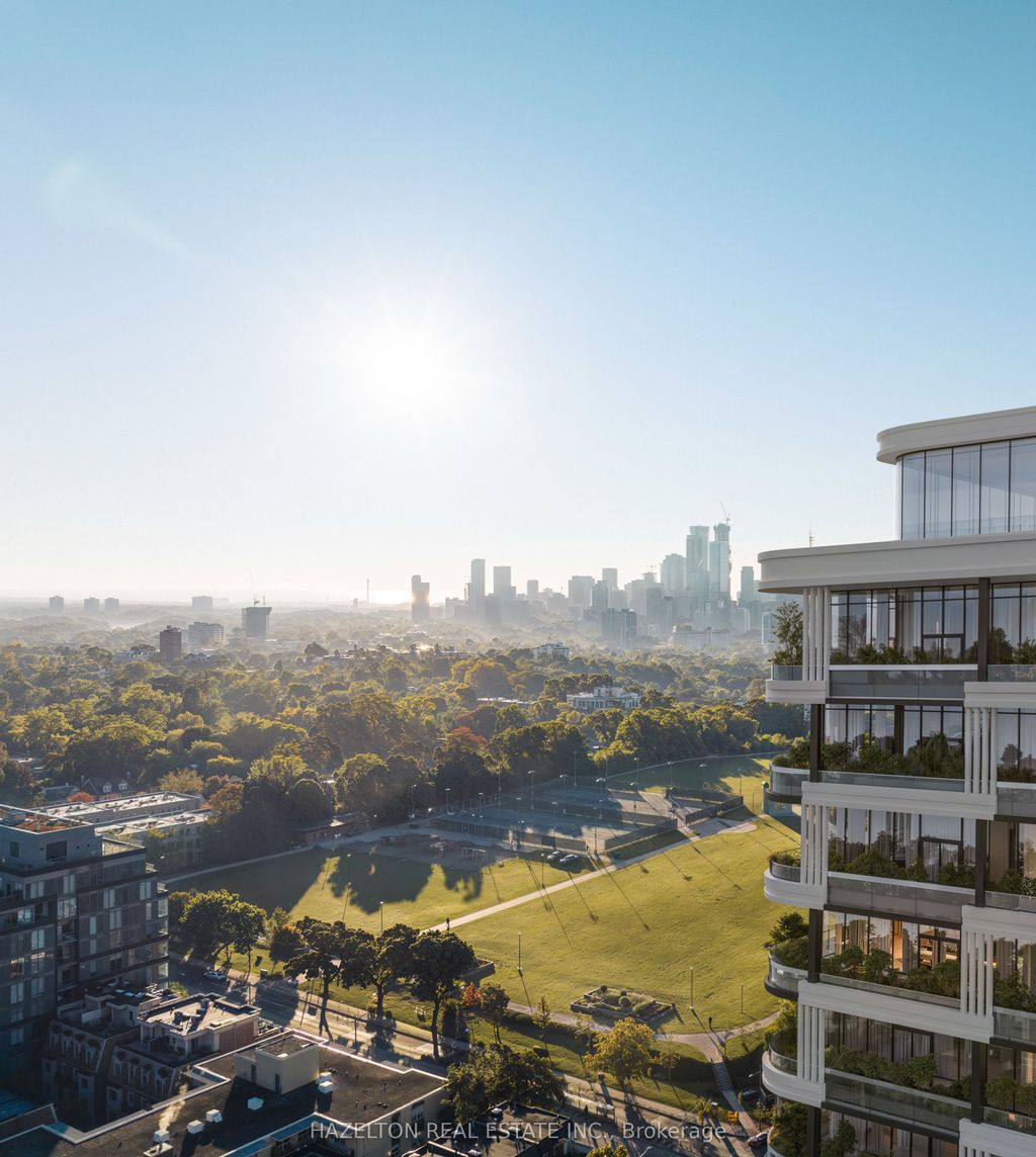 Photo of 429 Walmer Road #901, Toronto, ON M5P 2X9 (MLS # C12543956)