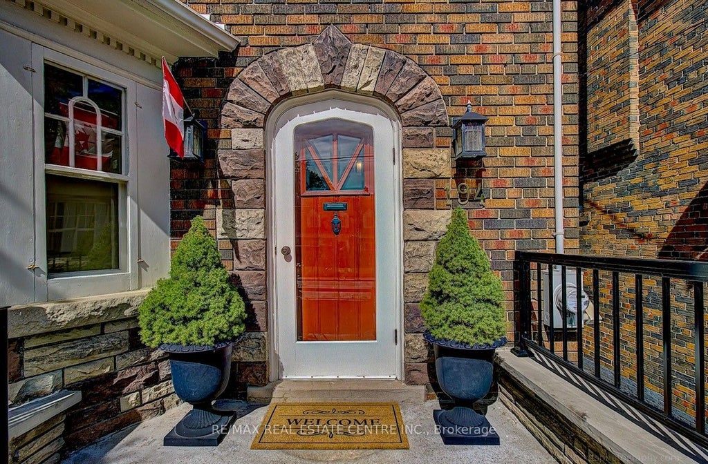 Photo of 194 Lawrence Avenue E, Toronto, ON M4N 1T1 (MLS # C13833130)