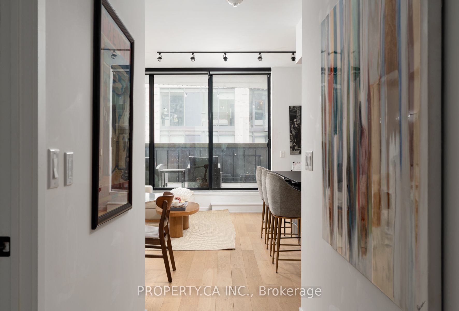 41 Dovercourt Road 302
