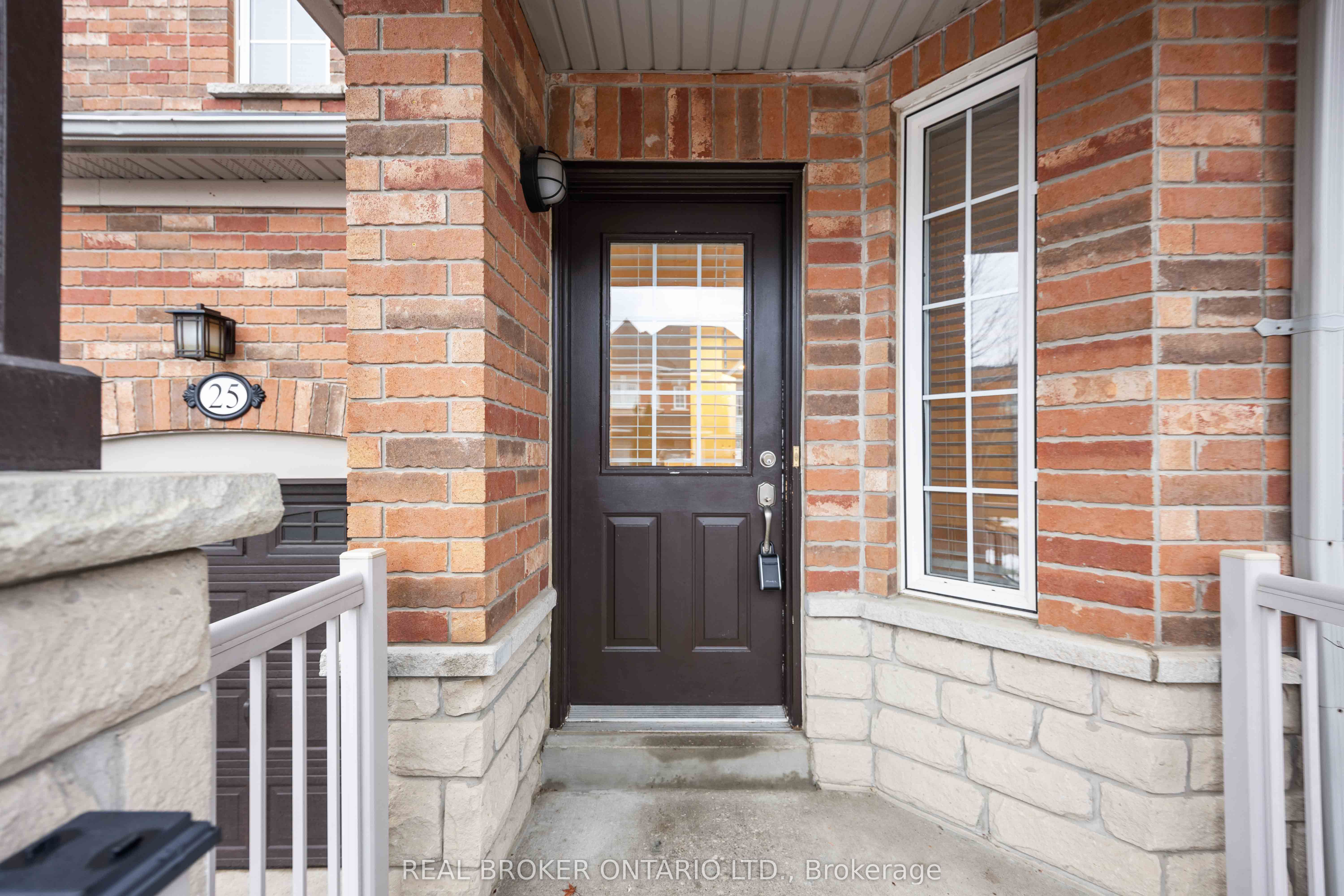 25 Arundel Drive
