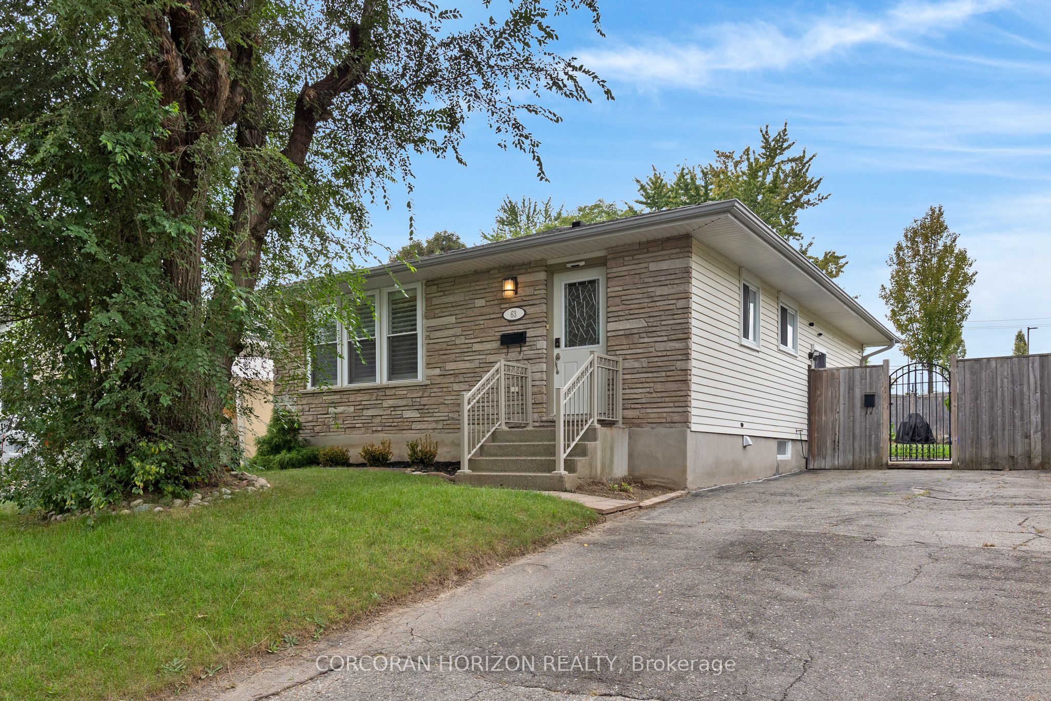 63 Cedarhill Crescent