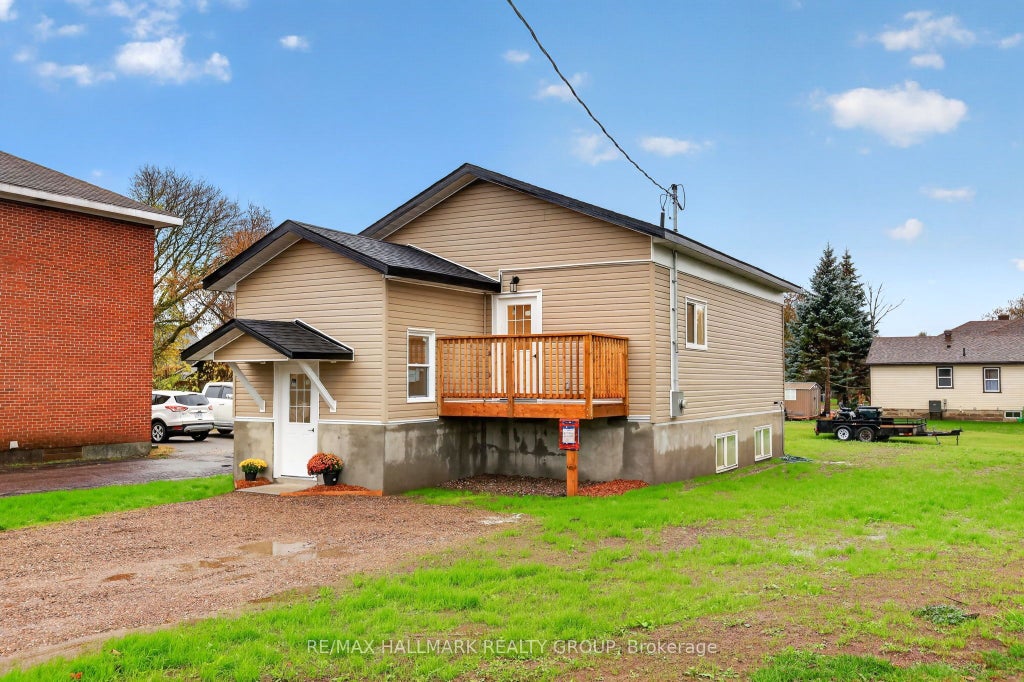 Photo of 128 Bonnechere Street N, Renfrew, ON K7V 1Y9 (MLS # X14091058)
