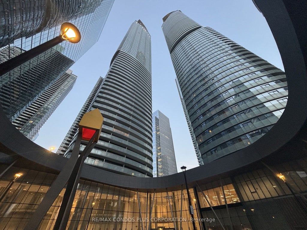 Photo of 14 York Street #5102, Toronto, ON M5J 0B1 (MLS # C13667636)