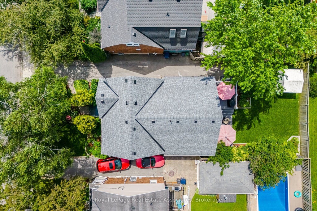 Photo of 32 Plaxton Drive, Toronto, ON M4B 2P9 (MLS # E13526904)