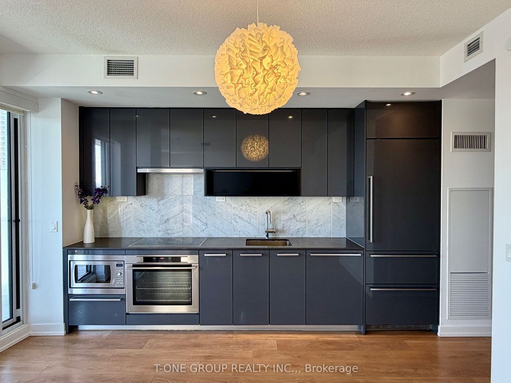 Photo of 117 Mcmahon Drive #1103, Toronto, ON M2K 2X9 (MLS # C12817734)