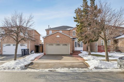 7 Duggan Drive Brampton ON L6Y 4K8