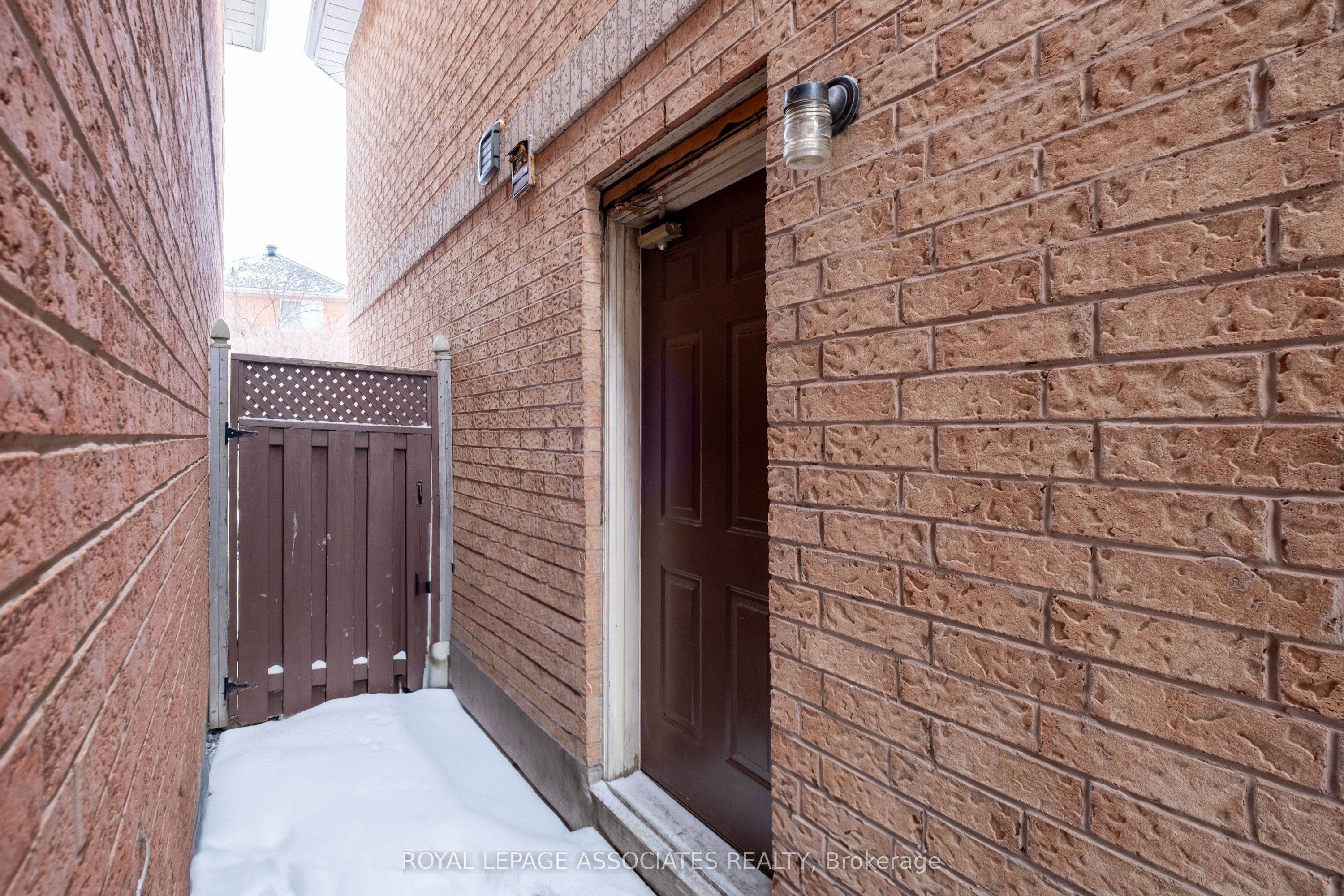 14 Clandfield Street