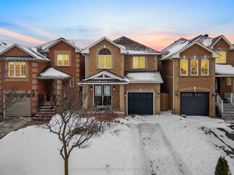 14 Clandfield Street Markham ON L3S 4G7