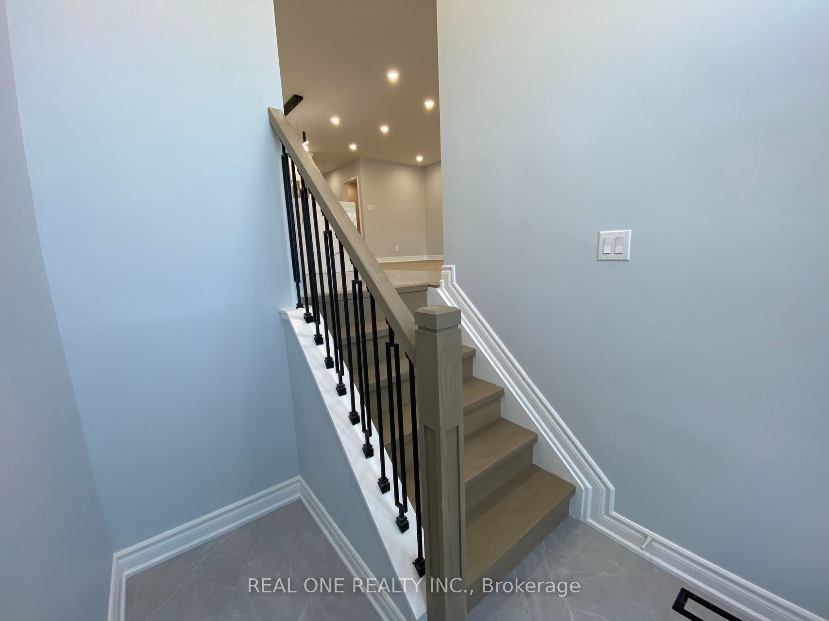 1186 Shadeland Drive ROOM U1