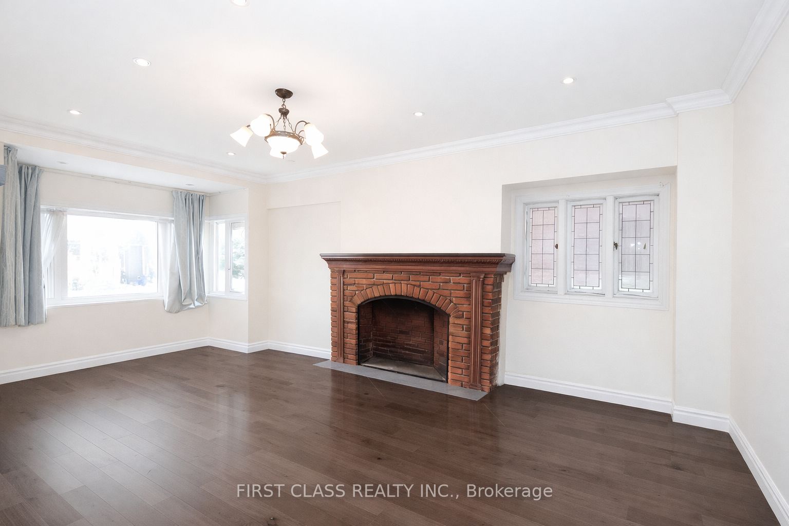 102 Greenwood Avenue