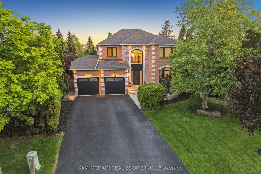 Photo of 6311 Mulberry Crescent, Mississauga, ON L5V 1B7 (MLS # W13415882)