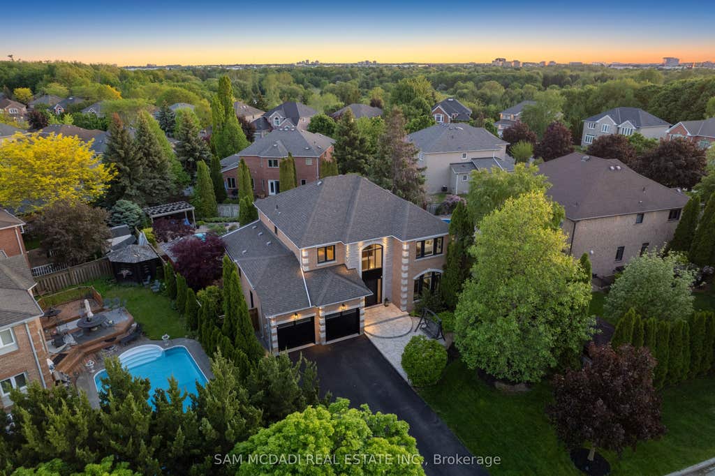 Photo of 6311 Mulberry Crescent, Mississauga, ON L5V 1B7 (MLS # W13415882)