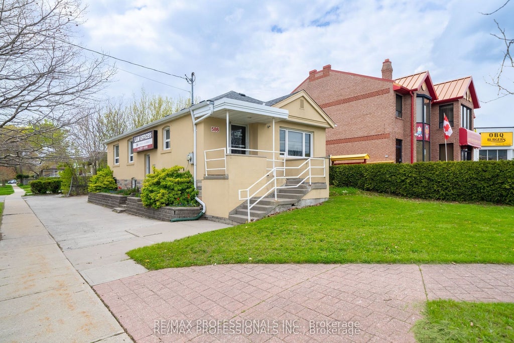 Photo of 586 Browns Line, Toronto, ON M8W 3V5 (MLS # W13682366)