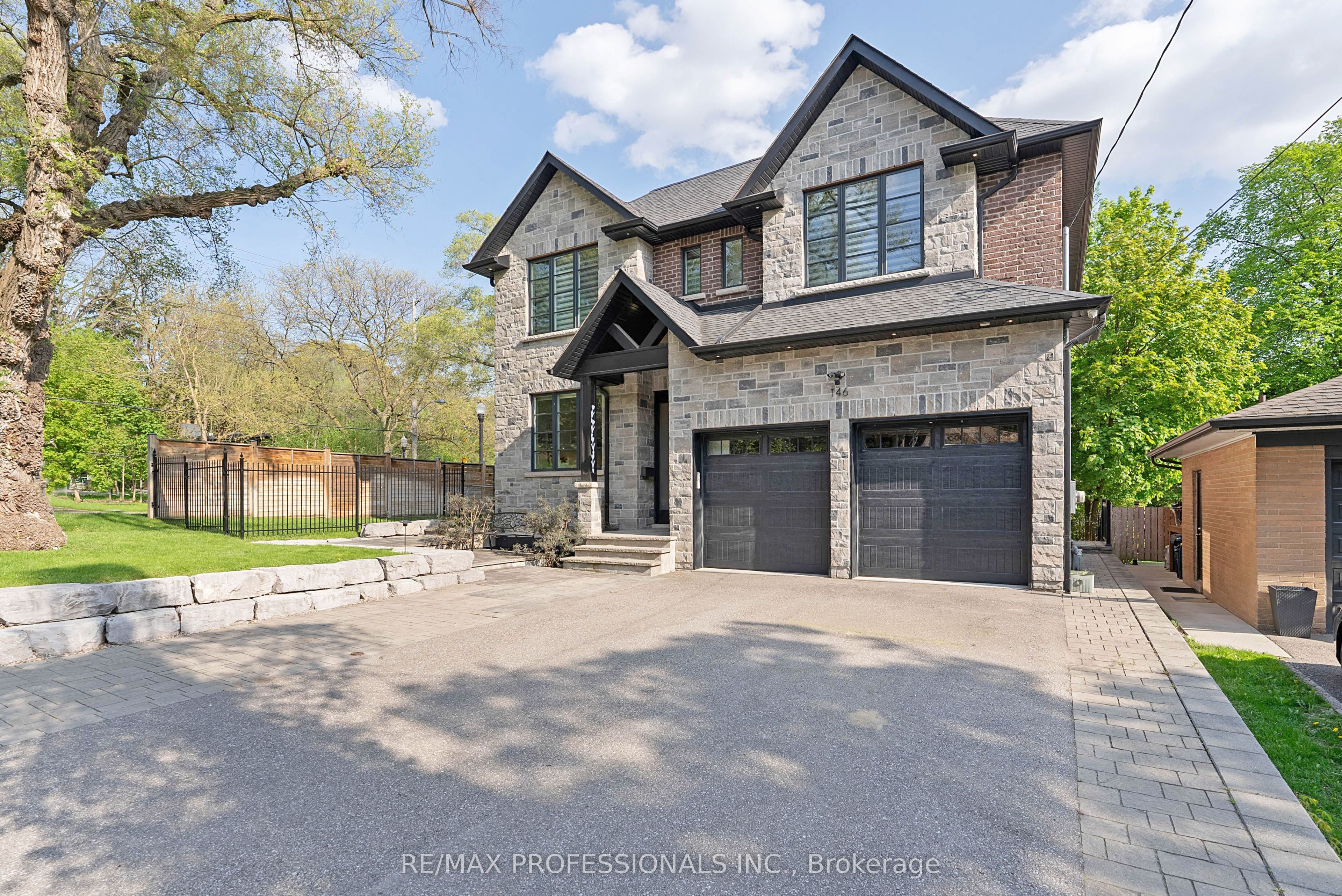 146 Thompson Avenue