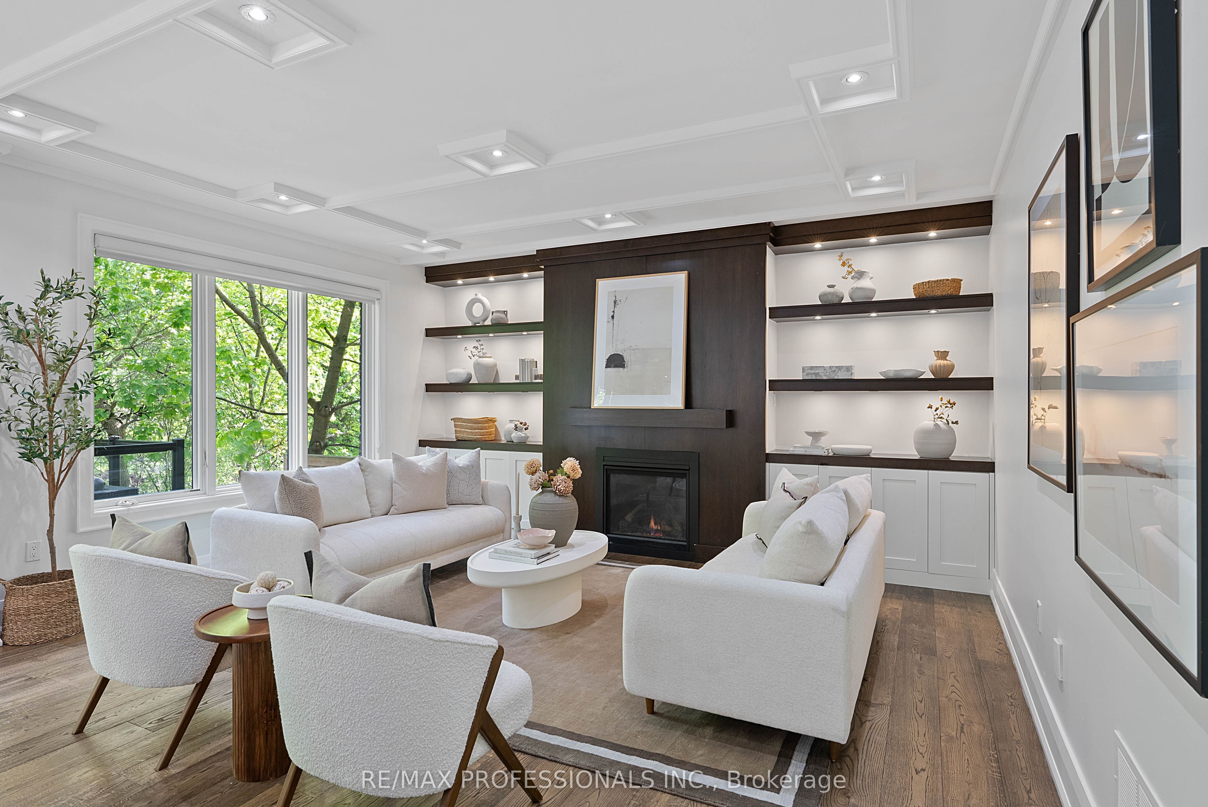 146 Thompson Avenue