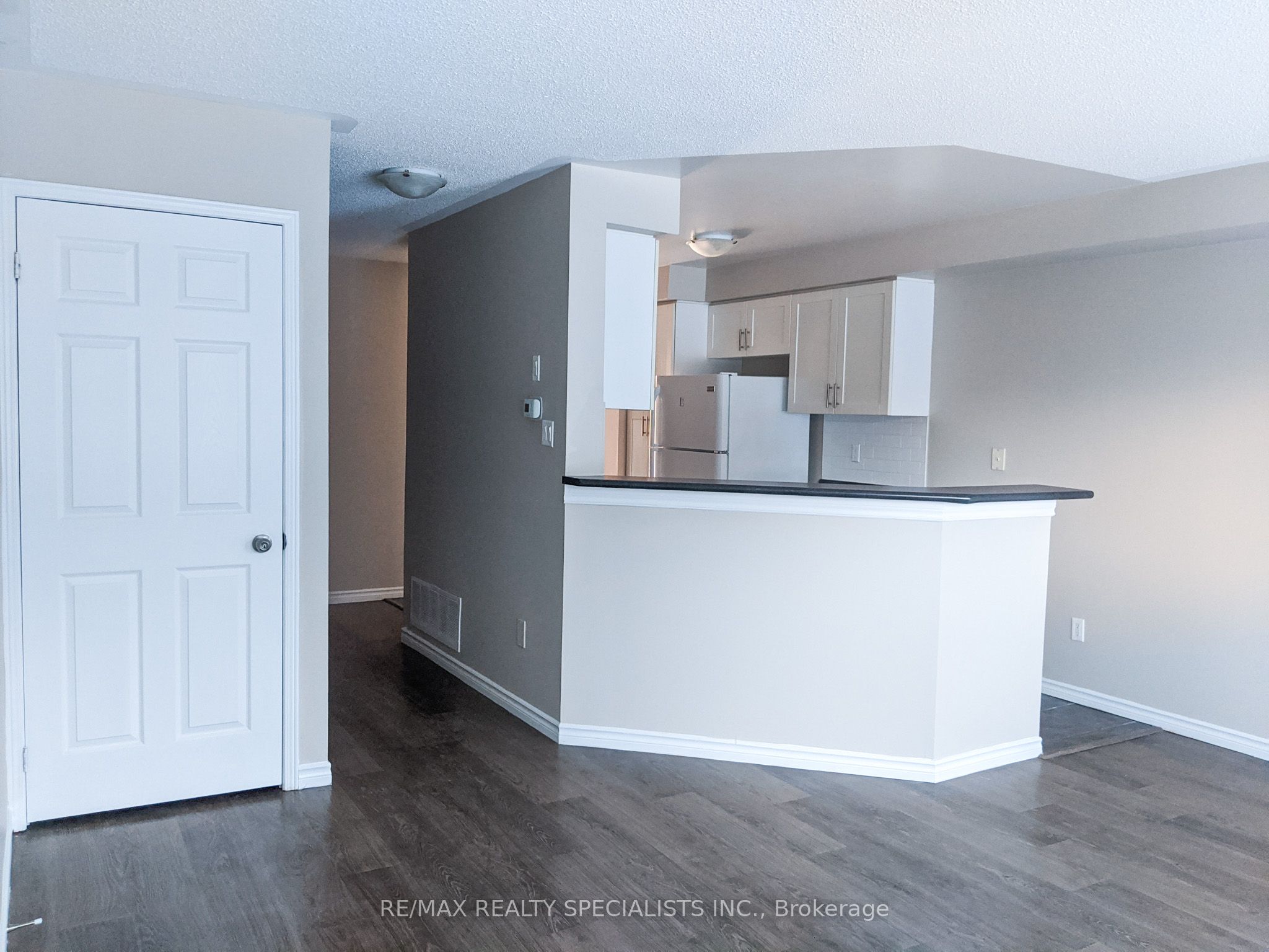 4600 Kimbermount Avenue 44