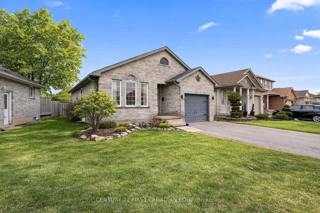 Photo of 17 Cottonwood Drive E, St. Thomas, ON N5P 4M3 (MLS # X12959332)