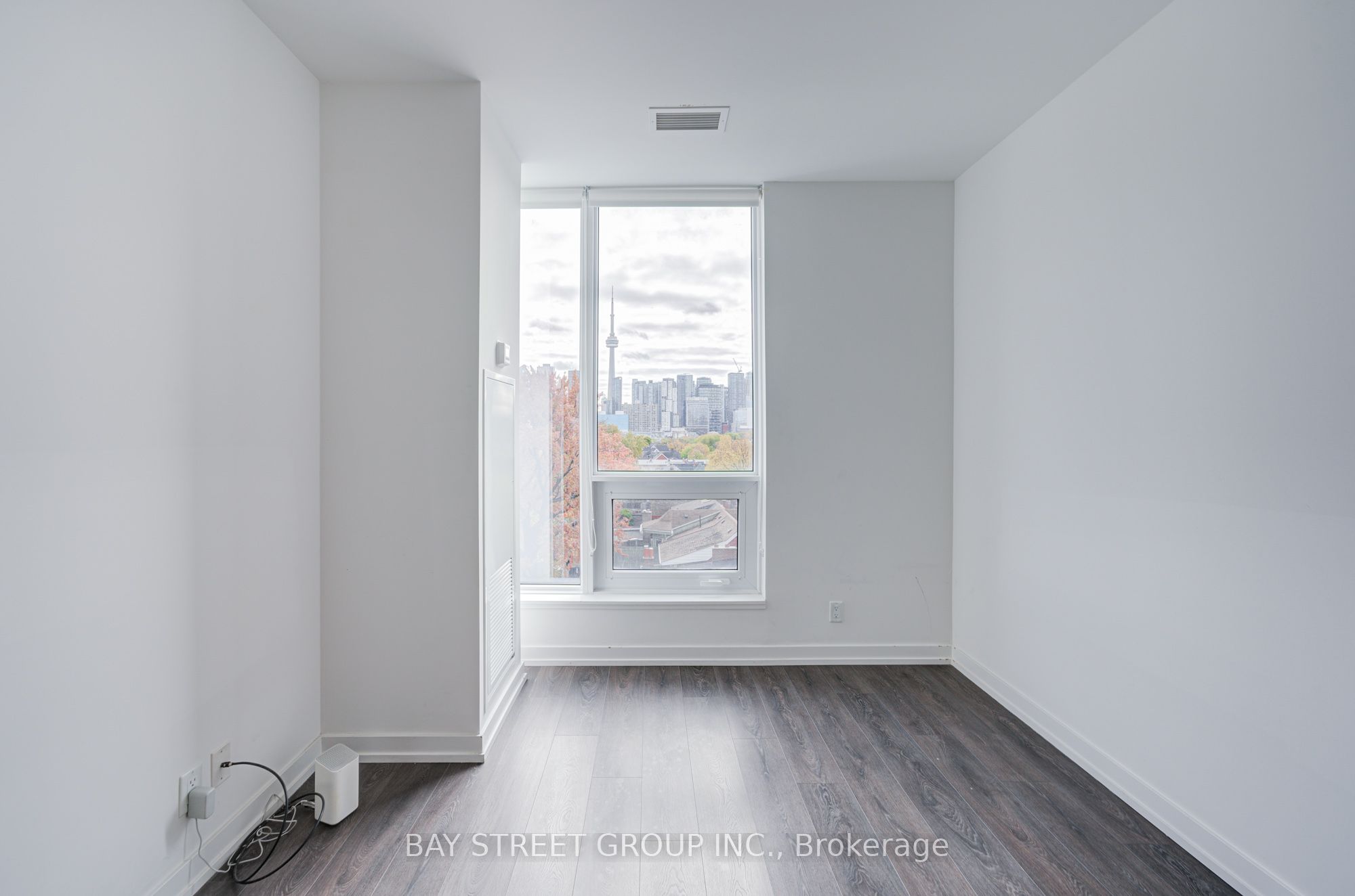 203 College Street 612