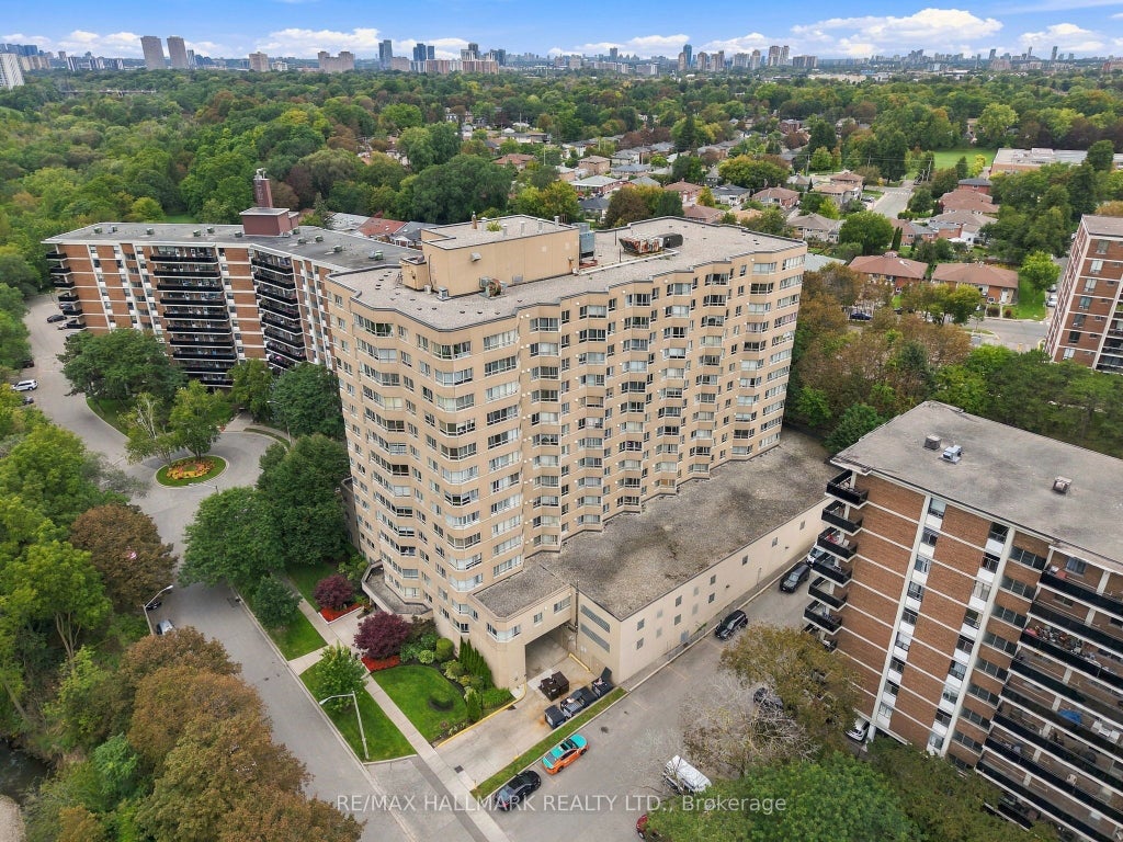Photo of 4 Park Vista N/A #303, Toronto, ON M4B 3M8 (MLS # E13804868)