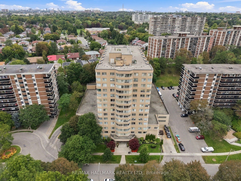 Photo of 4 Park Vista N/A #303, Toronto, ON M4B 3M8 (MLS # E13804868)