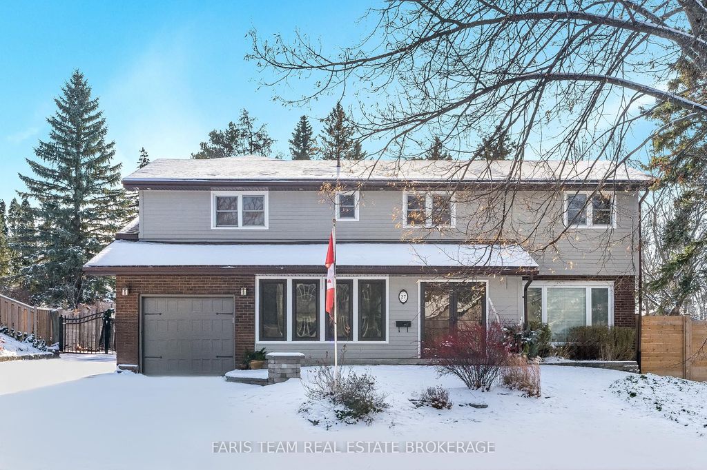 Photo of 27 Garrett Crescent, Barrie, ON L4M 5K7 (MLS # S12752540)