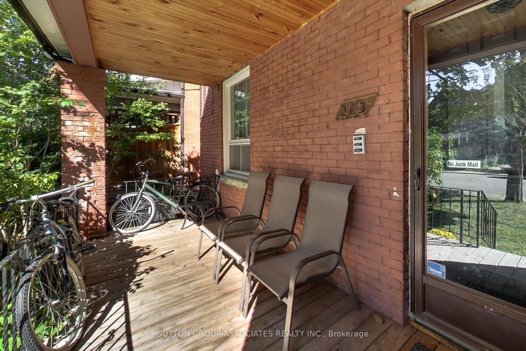 Photo of 203 Fairview Avenue, Toronto, ON M6P 3A6 (MLS # W12454587)