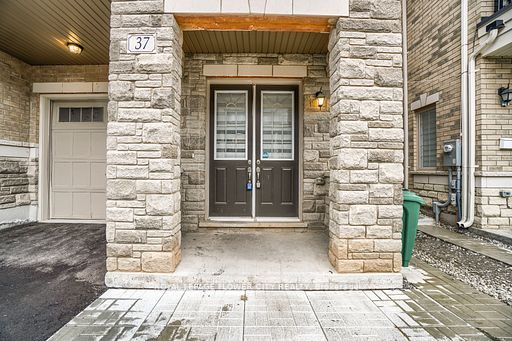 37 Hashmi Place Upper