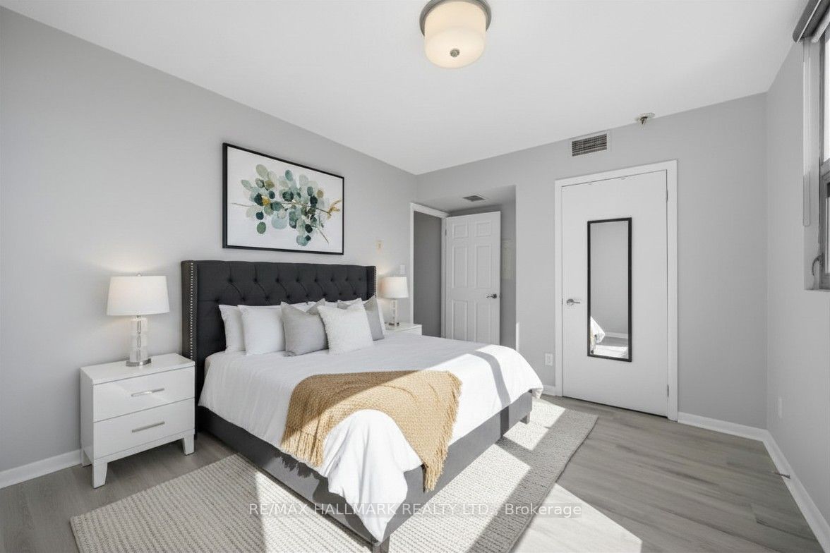 2464 Weston Road 403