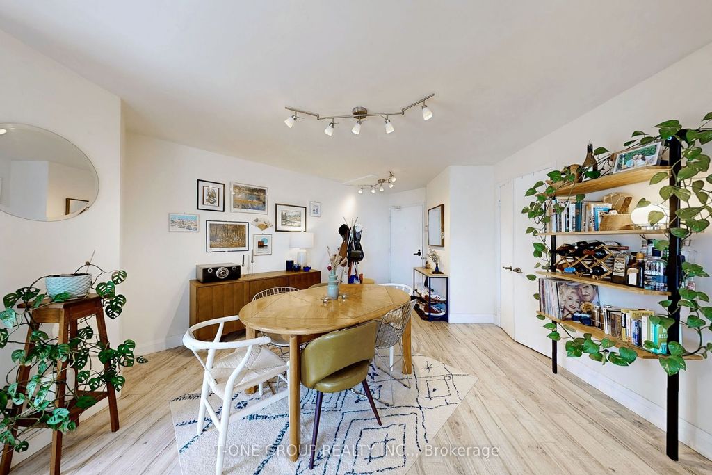 Photo of 25 Maitland Street #1212, Toronto, ON M4Y 2W1 (MLS # C12455854)