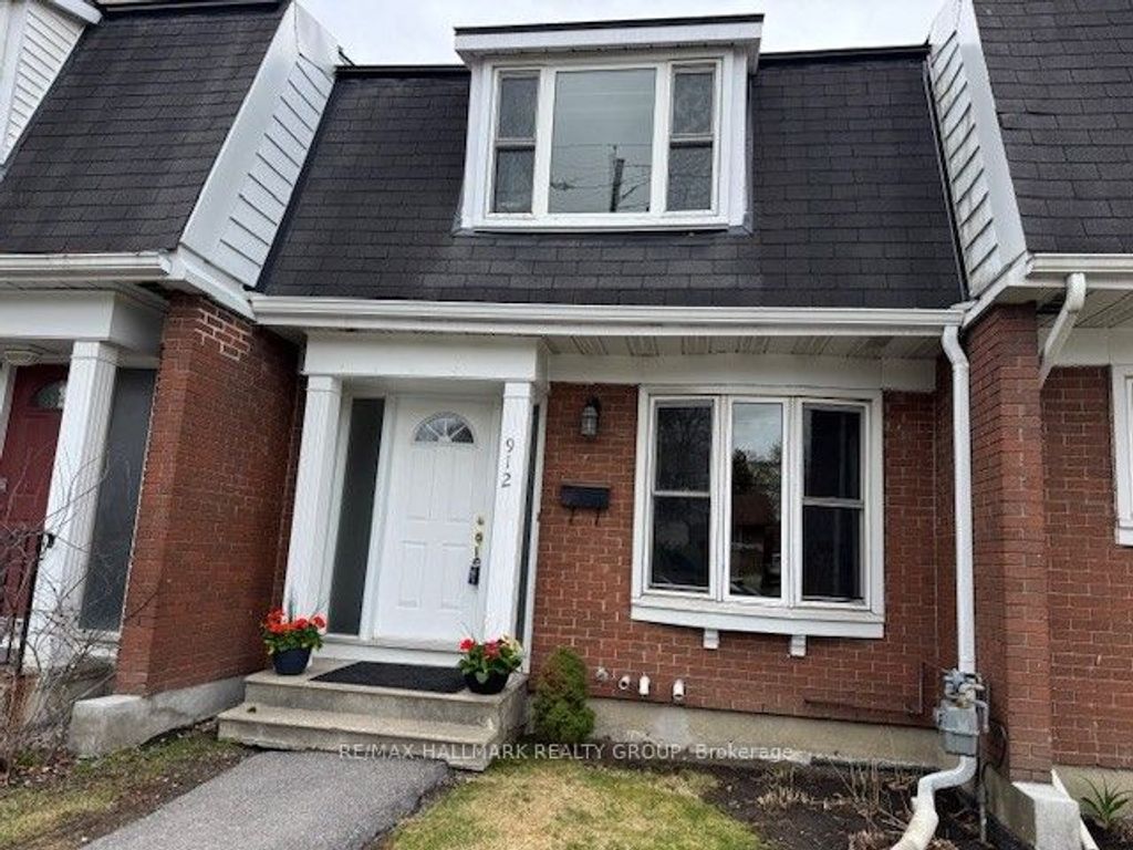 Photo of 912 S Dynes Road S, Mooneys Bay - Carleton Heights and Area, ON K2C 0G8 (MLS # X13066536)