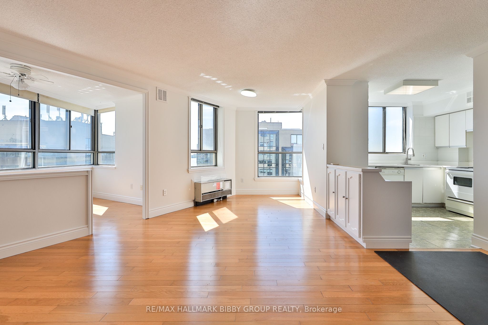 270 Queens Quay Boulevard W 801