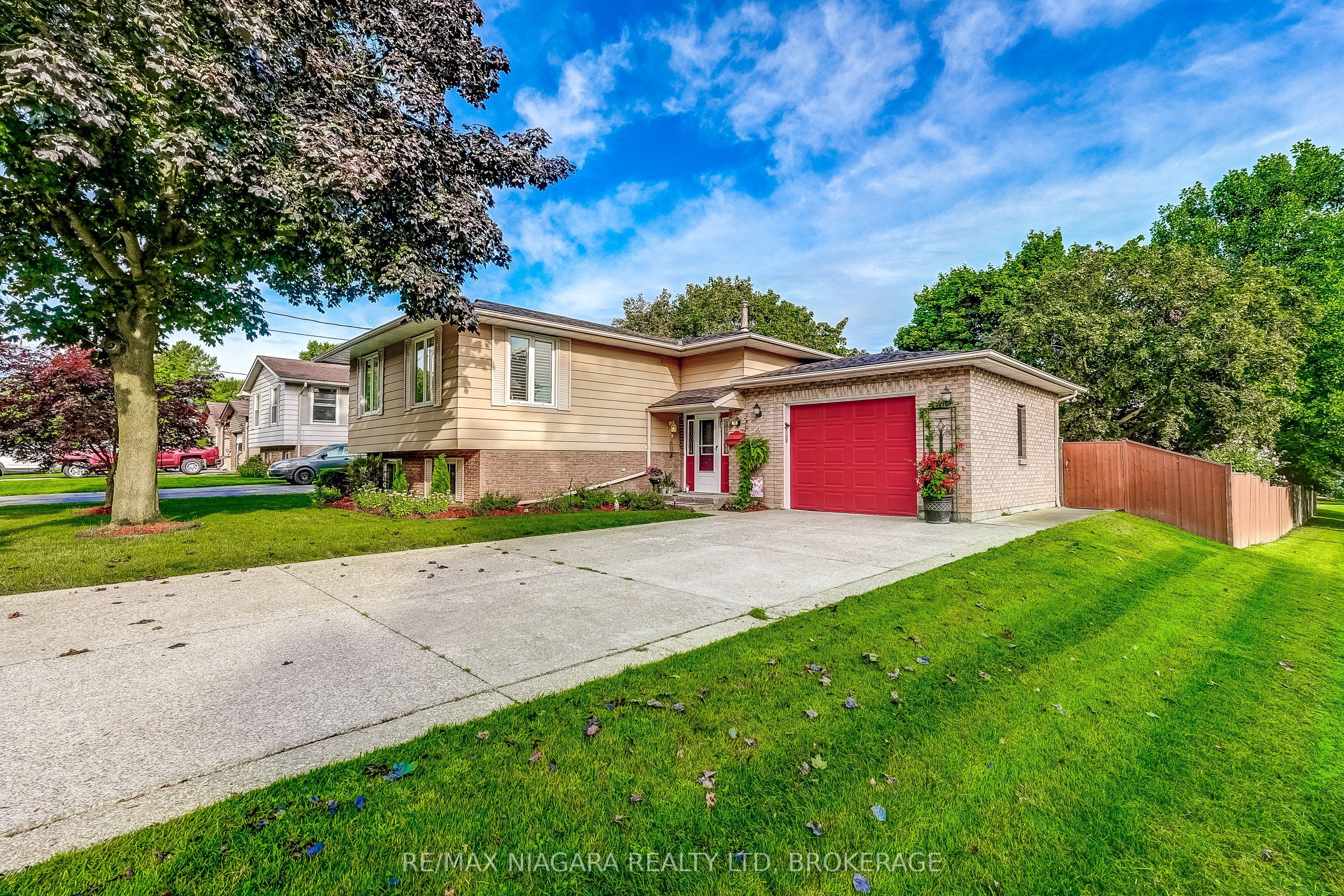 33 Hurricane Road
