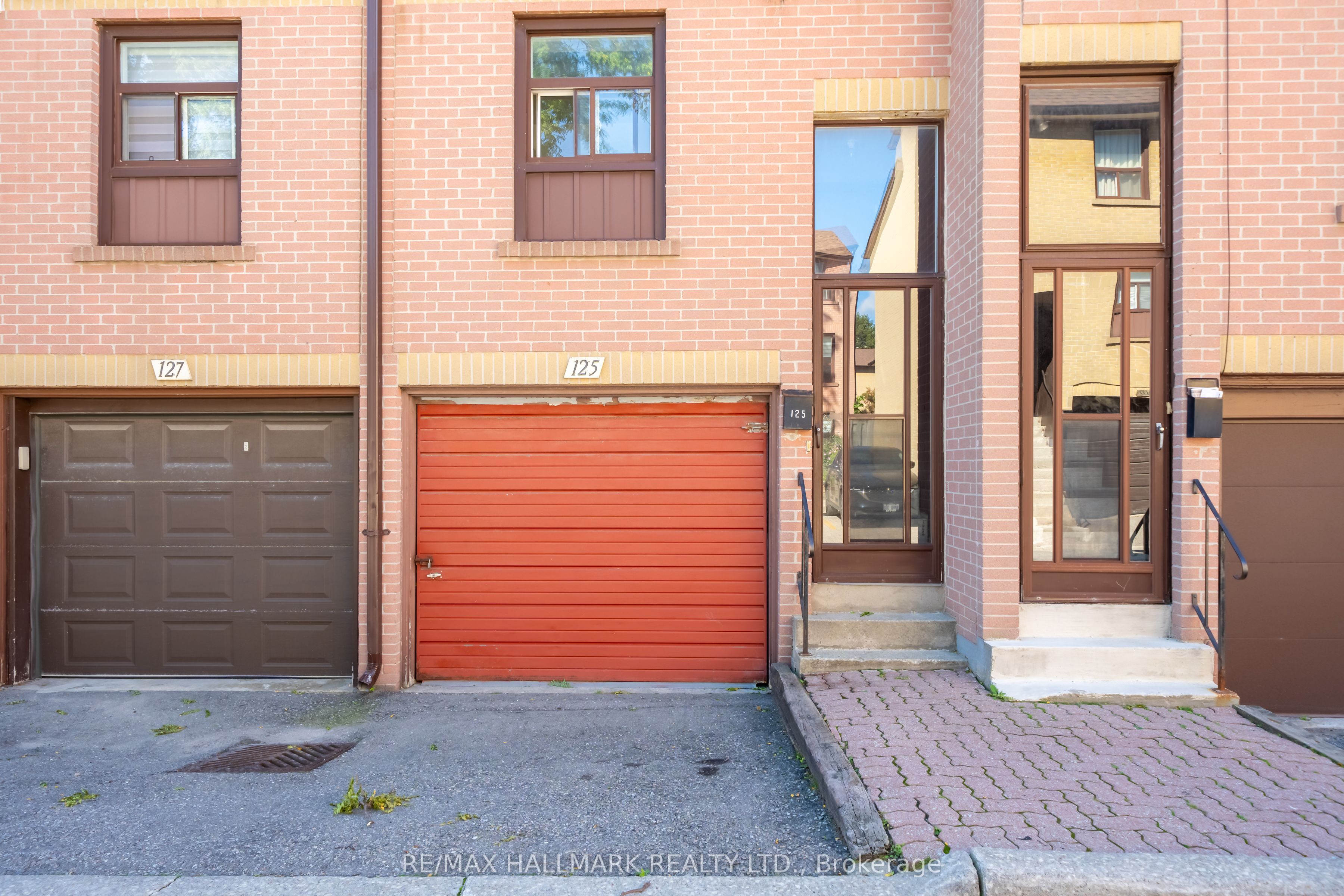 275 Broadview Avenue 125
