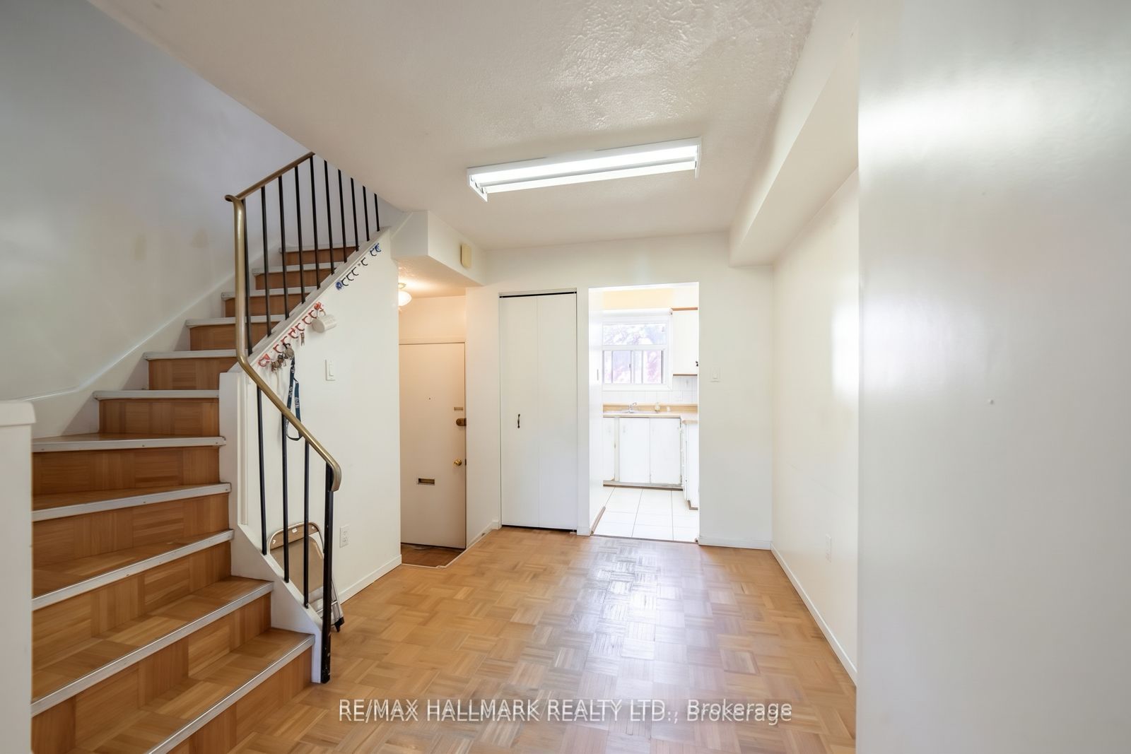 275 Broadview Avenue 125