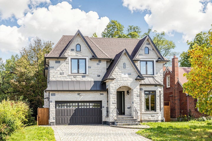 Photo 1 of 50 — 39 Moore Park Avenue, Toronto, ON M2M 1M8