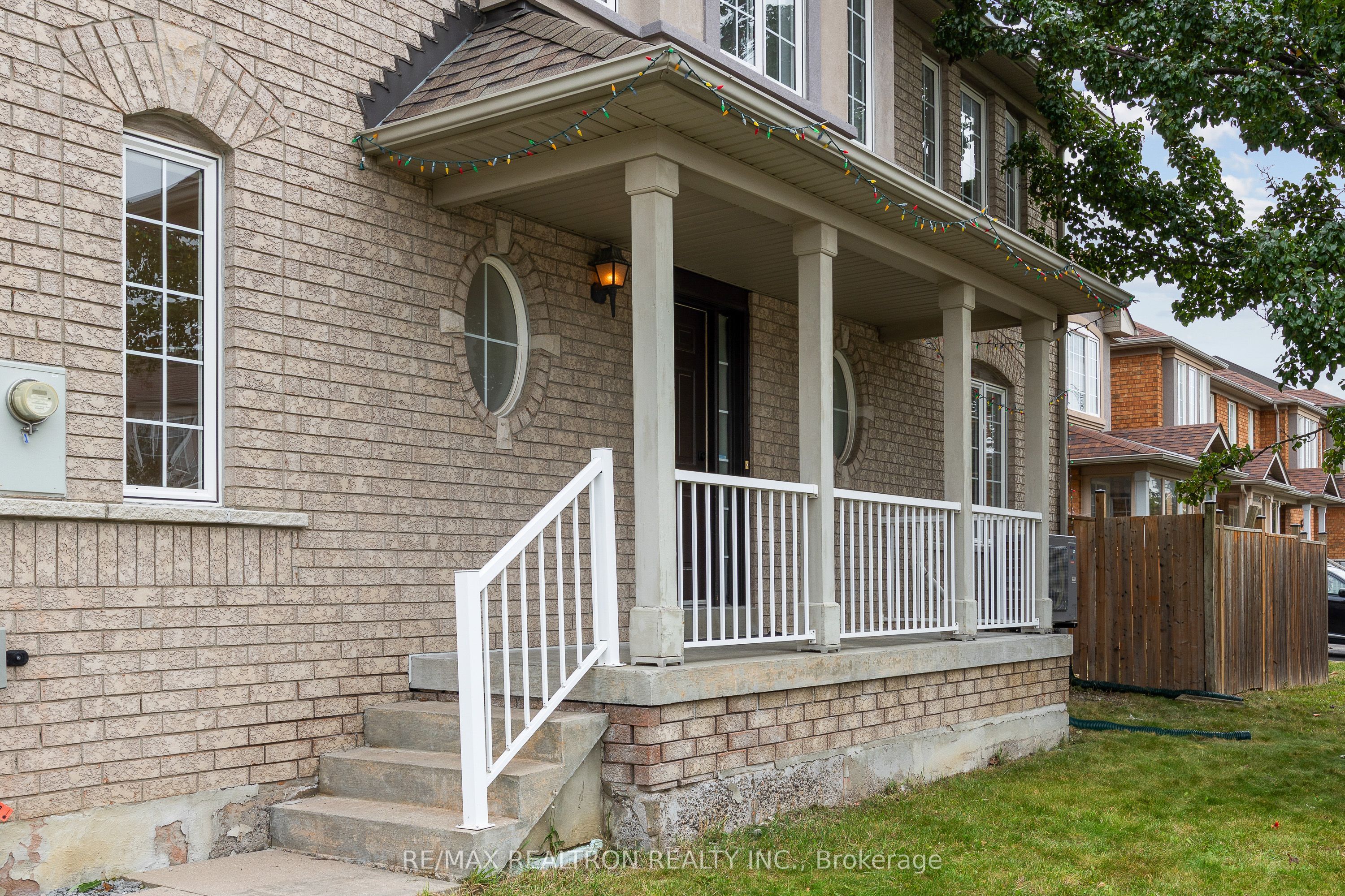 55 Grassland Avenue