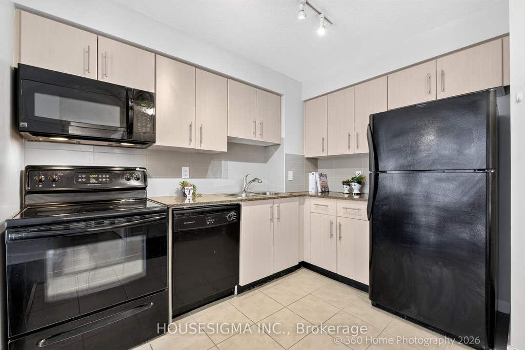 Photo of 12 Yonge Street #1609, Toronto, ON M5E 1R4 (MLS # C13697850)