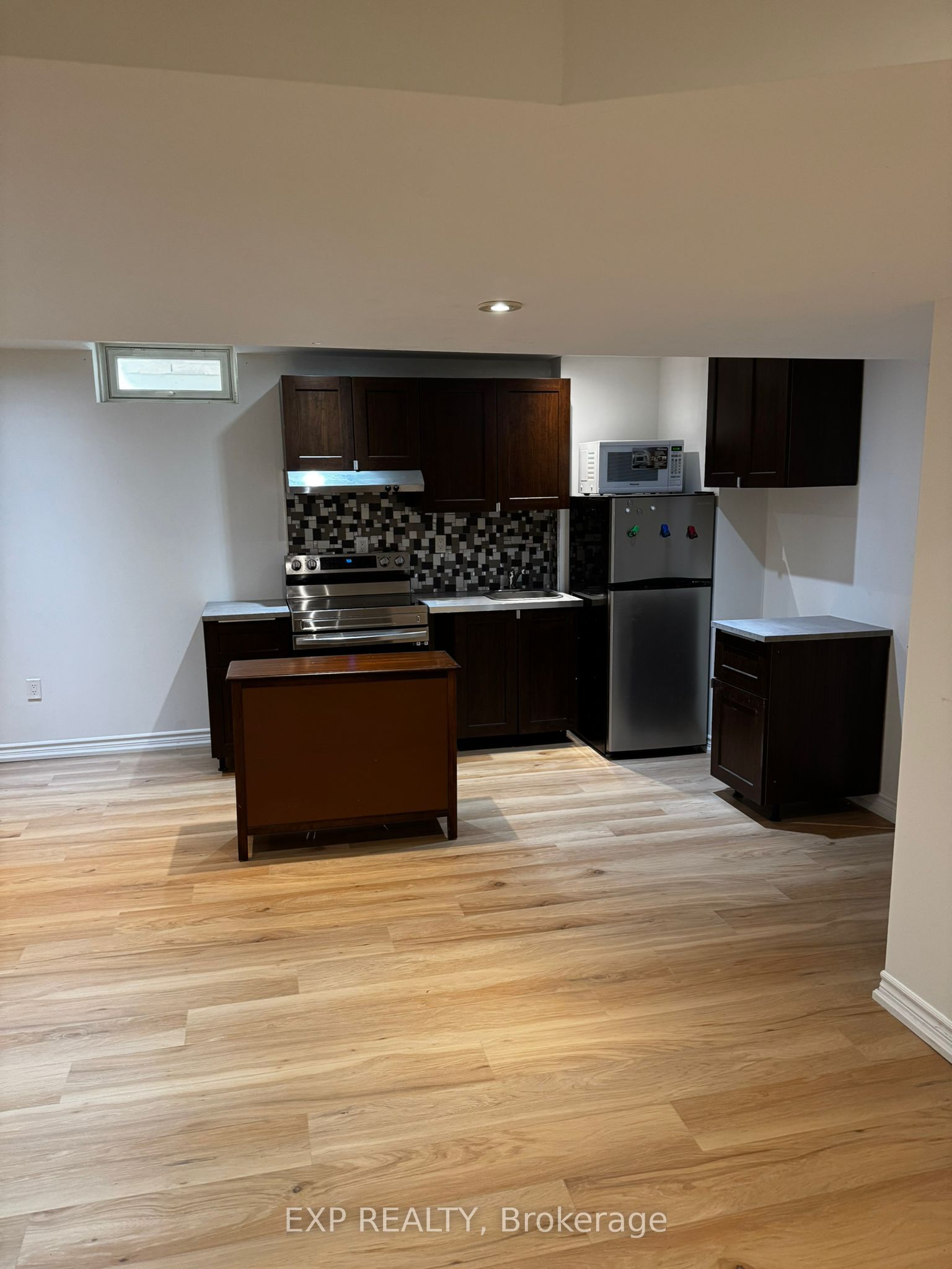 16 Wellspring Avenue Basement