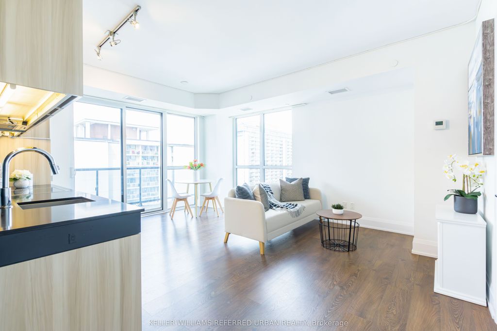 Photo of 101 Erskine Avenue #1802, Toronto, ON M4P 1Y5 (MLS # C12358087)