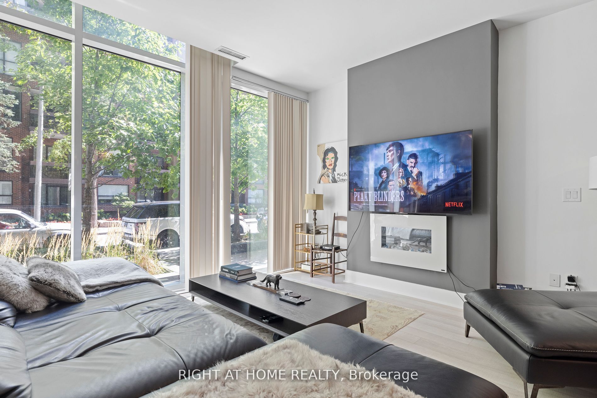 32 Davenport Road TH 1