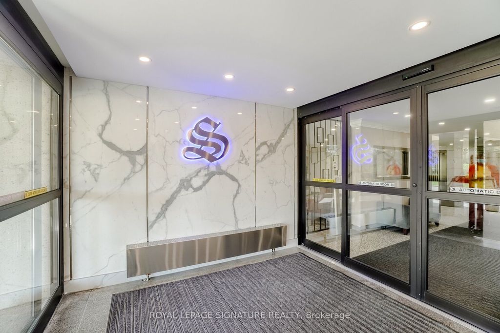 Photo of 451 The West Mall N/A #815, Toronto, ON M9C 1G1 (MLS # W13079192)