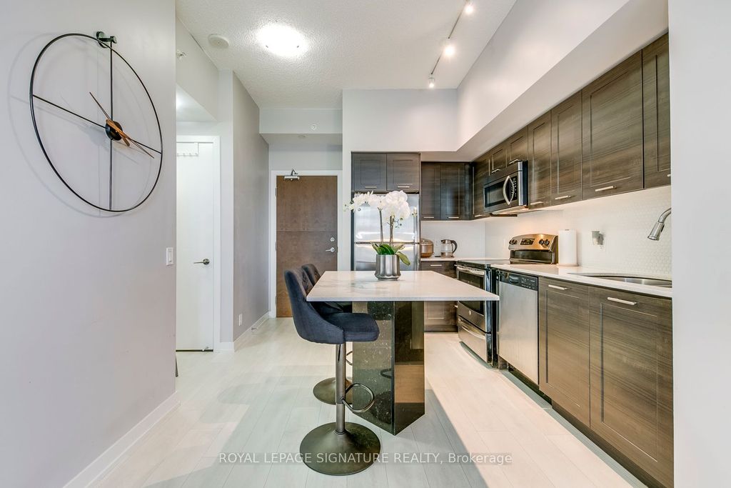 Photo of 2212 Lake Shore Boulevard W #1907, Toronto, ON M8V 0C2 (MLS # W13014776)