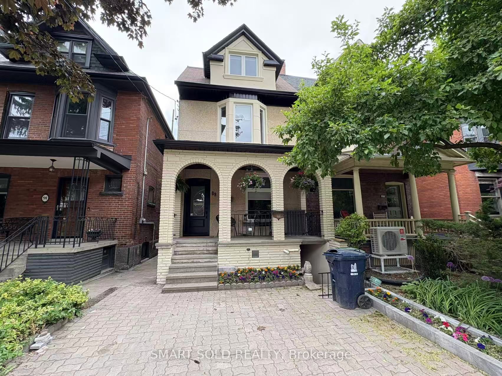 89 Concord Avenue