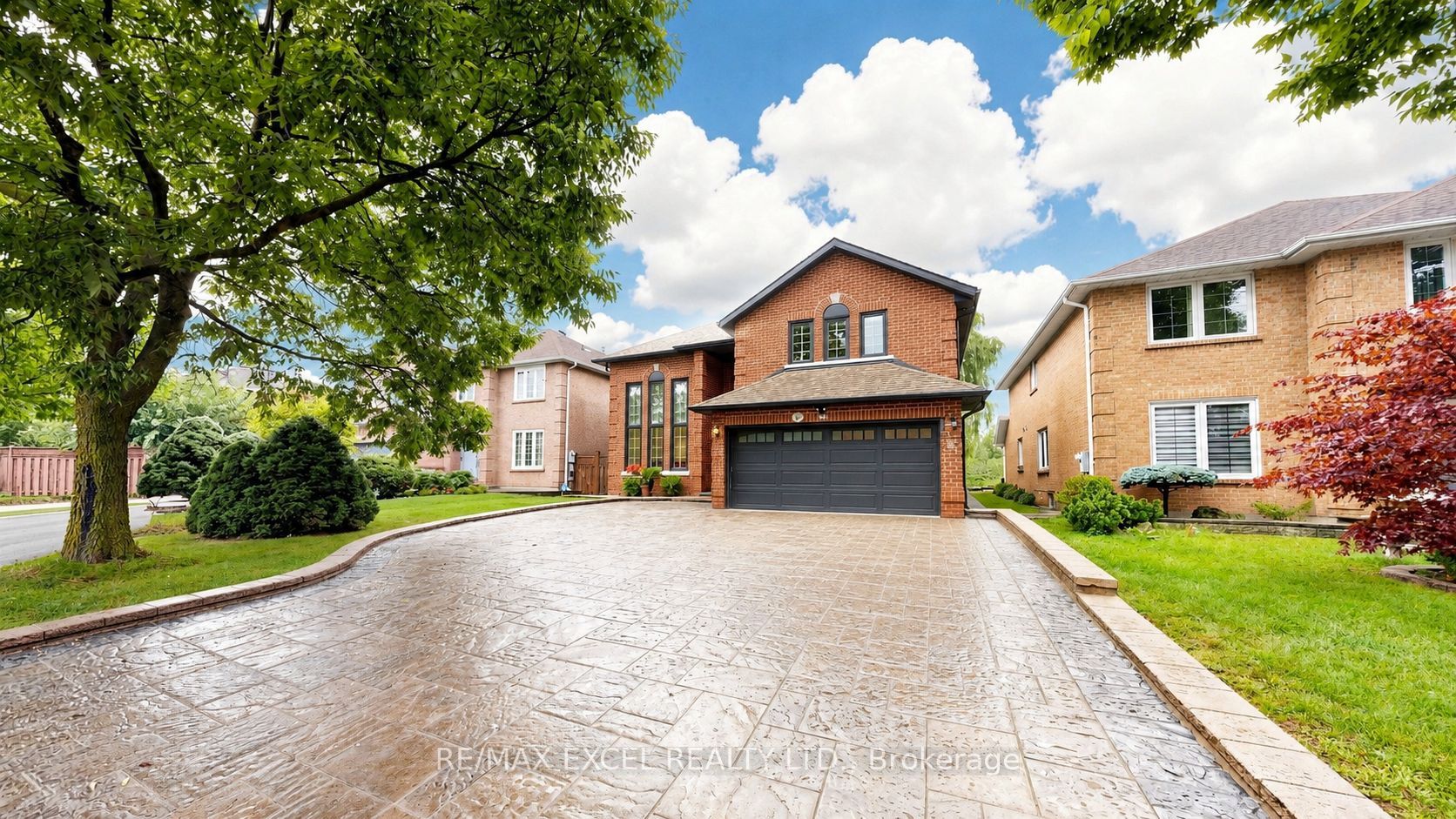 2B Trinity Crescent